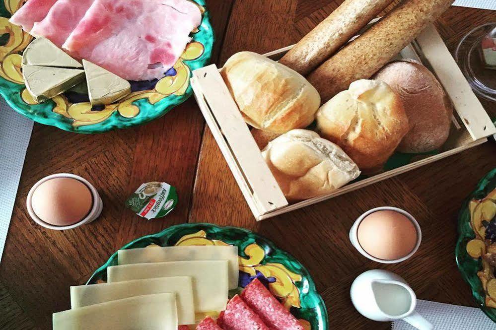 Casa Castagna Bed & Breakfast Salerno Ngoại thất bức ảnh